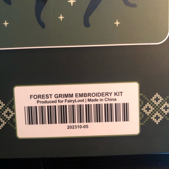 The Forest Grimm Embroidery Kit Fairyloot - Picture 6 of 7